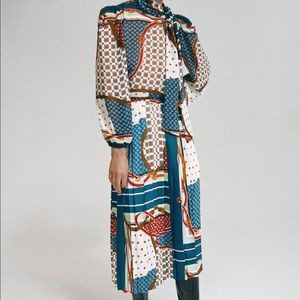 Zara printed pleated skirt